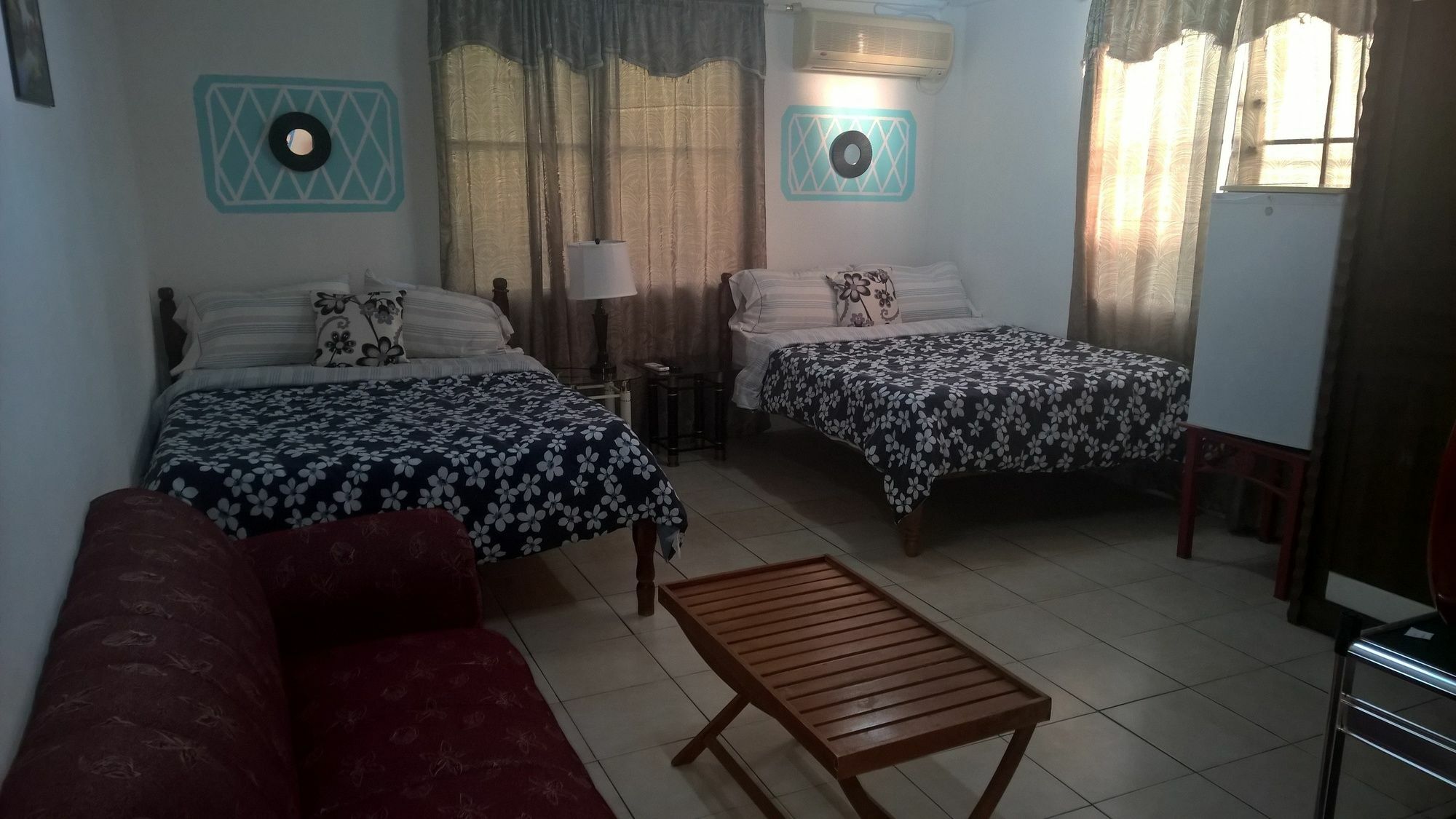 The Red Hut Inn Belize City Eksteriør billede